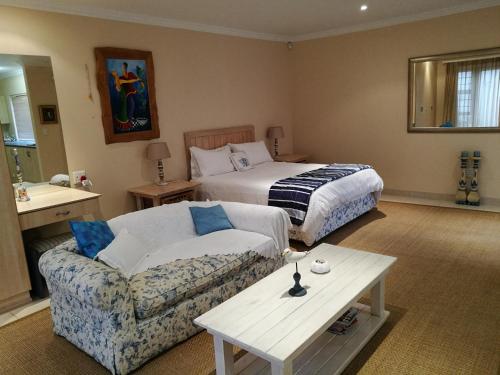 Barnard Self-Catering Apartments - thumb 4