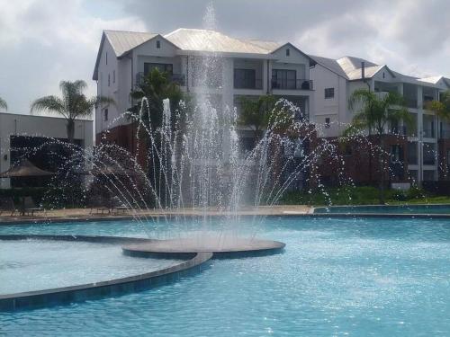 Breathtaking Lagoon View Apartment @ The Blyde1531 - thumb 0