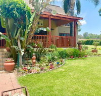Bali in Sandton Villa with Beautiful Gardens - Tourism Africa