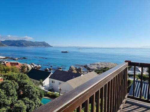 Boulders Beach House - thumb 2