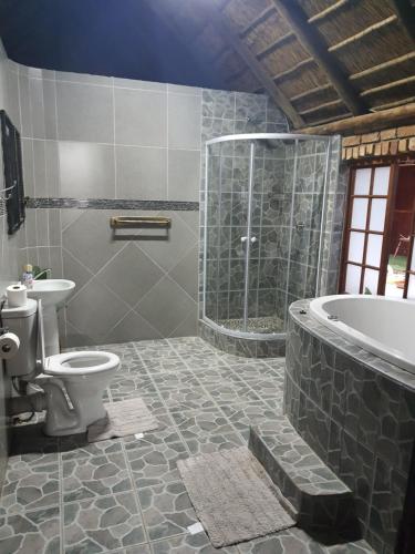 Ay Jay's Guesthouse - thumb 0