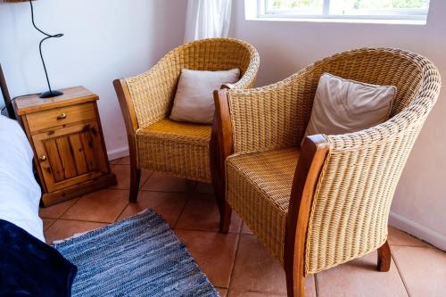 Boulders Beach Hotel, Cafe And Curio Shop - thumb 1