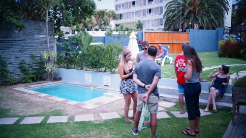 Atlantic Point Backpackers - thumb 2
