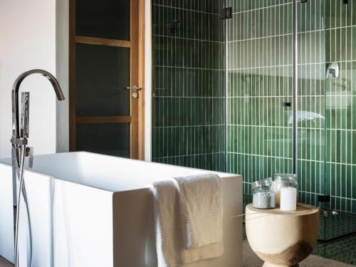 Askara Haus - thumb 1