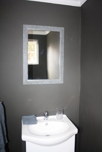 Arum Lily Guest Rooms - thumb 1