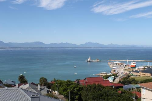 Aquamarine Guest House - thumb 2