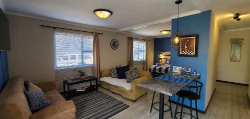 Bosberg Chalets, Somerset East - Private Upmarket Apartment With Inclusive Services - thumb 0