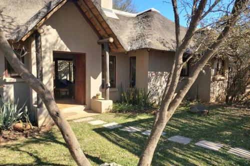 Bonsai Break-Away Guest House - thumb 1