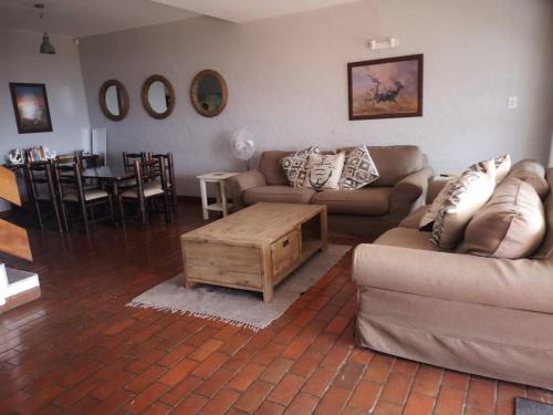 Anchored Inn II - A Slice Of Heaven In Beautiful Scottburgh - thumb 1