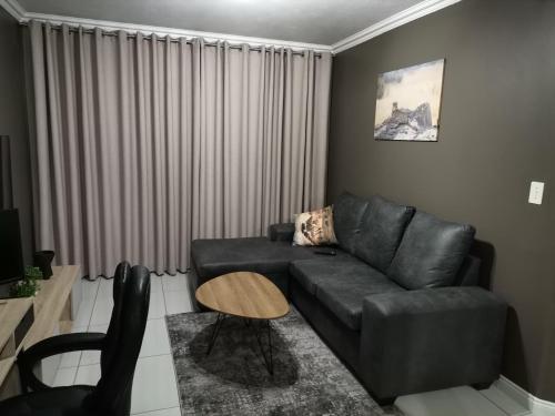 Amberfield Apartment - thumb 0