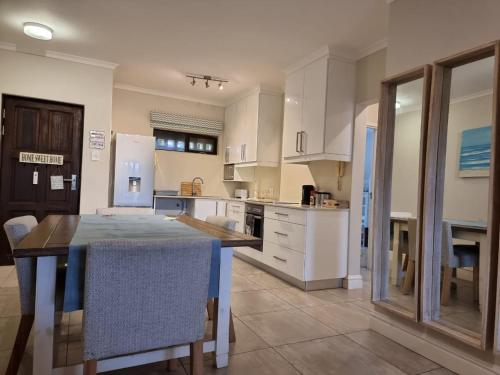Bondi Beach Villa - thumb 3