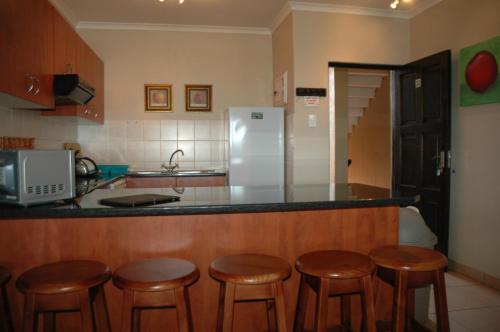 Bondi Beach B - thumb 1