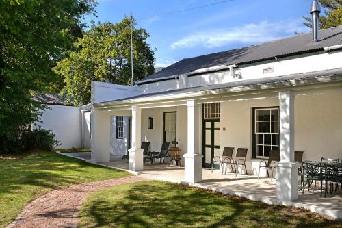 Bo La Motte Farm Cottages - thumb 1