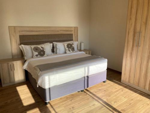 Bluewave Villa At 944 Kota - thumb 1