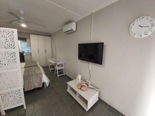 Bliss On The Bay - thumb 1