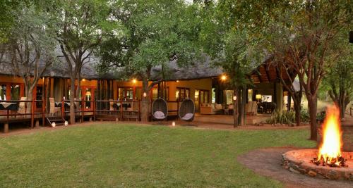 Black Rhino Game Lodge - thumb 0