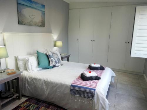 Bizwani Beach Cottage - thumb 1
