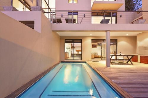Biccard Blouberg Villa By HostAgents - thumb 1
