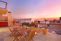 Biccard Blouberg Villa by HostAgents Tourism Africa