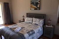 Book Hekpoort Hotels, Tourism Africa Tourism Africa