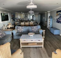 Boutique Apartment on Main Beach - Tourism Africa