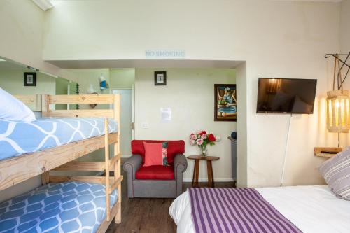 Bedrock Family 4 Sleeper En-Suite Studio - thumb 0