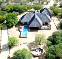 Beautiful Mountain Views From A 2-Bedroom Home With Pool - Tourism Africa