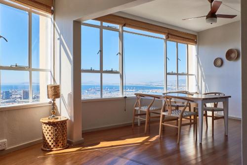 Breathtaking Views, Brand New Renovated Apartment - thumb 1