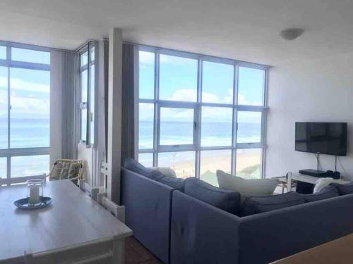 Beachfront Apartment With Endless Views! - thumb 5