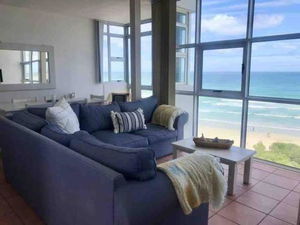 Beachfront Apartment With Endless Views!