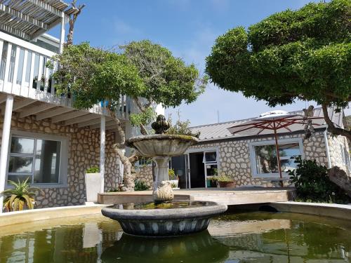 Beachcombers Bed & Breakfast - thumb 0