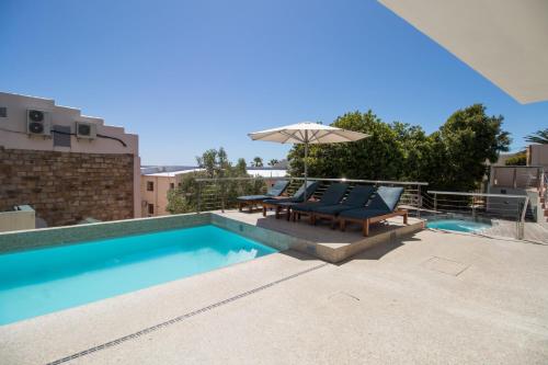Beach Studios- Camps Bay - thumb 1