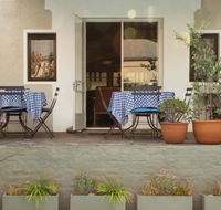 Be My Guest Bed Book  Breakfast - Accommodation Africa