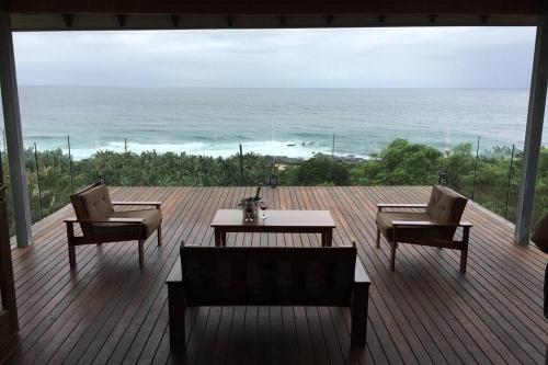 Bazley Beach High Rocks - thumb 0