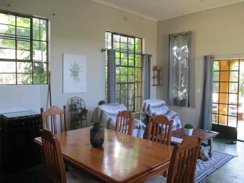 Leopard Tree Retreat - thumb 1