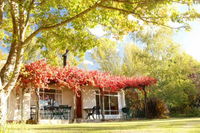 Lowestoffe Country Lodge - Trout Tourism Africa