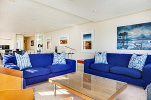 Luxury Townhouse With Ocean And Mountain Views