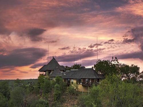 Makumu Private Game Lodge - thumb 0