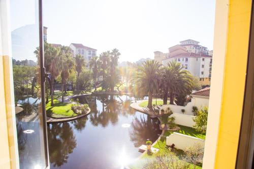 Mases Space, The Island Club - thumb 1