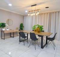 Menlyn Maine - Smart home with beautiful pool and garden - Tourism Africa