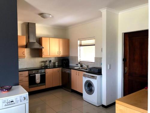 Modern Furnished Apartment - thumb 2