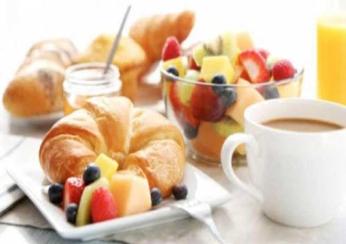 Modern Seaview Apartment - thumb 5