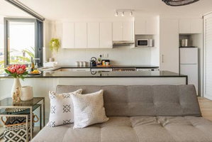 MONDAINE CENTRAL LUXURIOUS SPACIOUS AND TRENDY