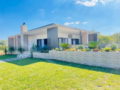 Nandoni Waterfront Resort - thumb 1