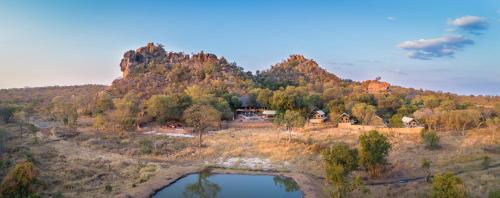 NDzuti Safari Camp - thumb 1