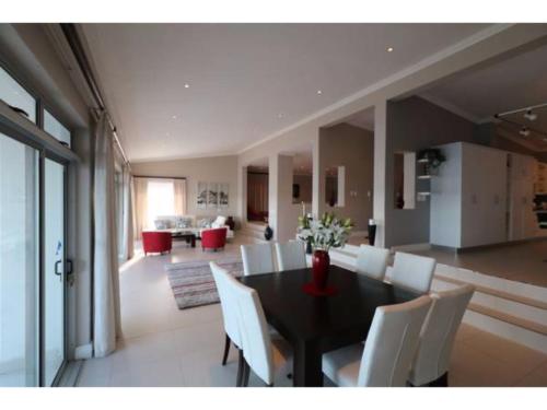 Oceana Views Luxury Vacation Home - thumb 1