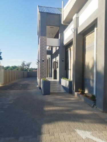 Olu Guest Lodge - thumb 5