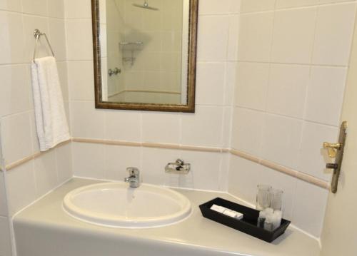 Outlook Lodge OR Tambo - thumb 1