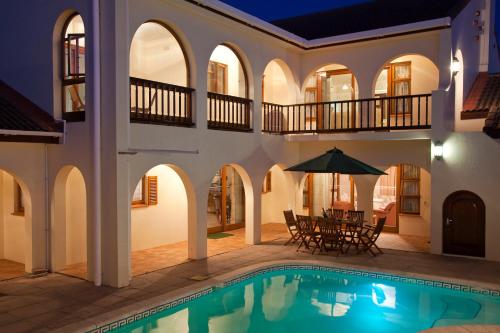 Penguino Guesthouse - thumb 0