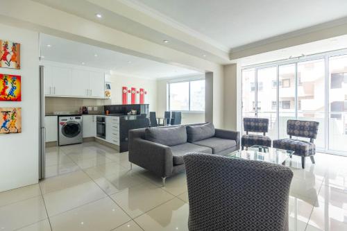 Perfect Beachfront Apartments - thumb 1
